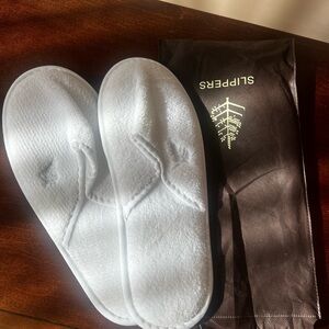 ☀️🏝️ NIB Four Seasons Sleep Slippers